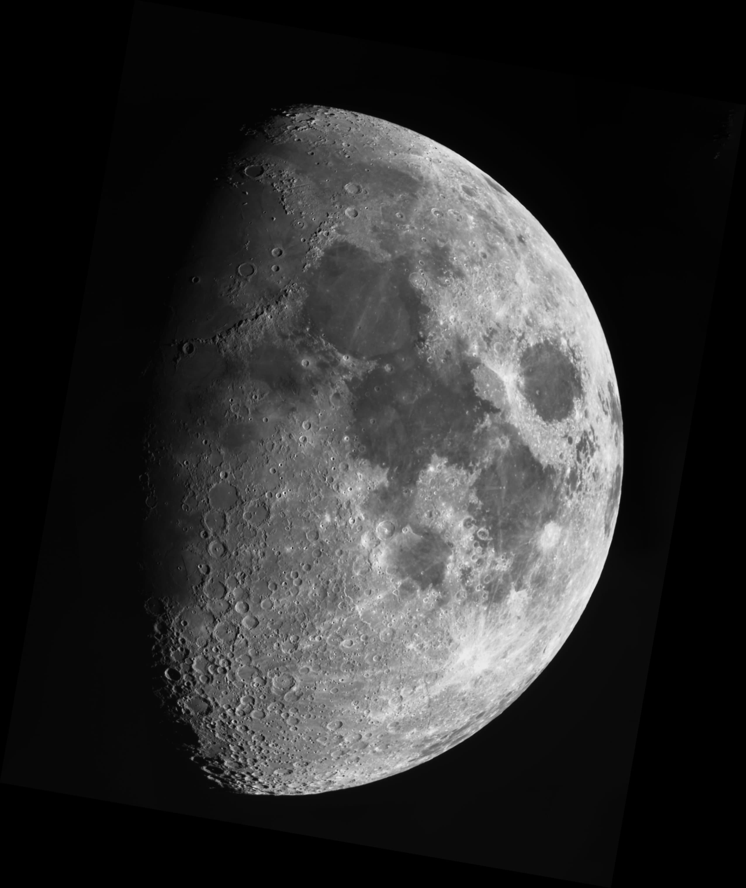 Waxing Gibbous Moon. i had 16gb of data